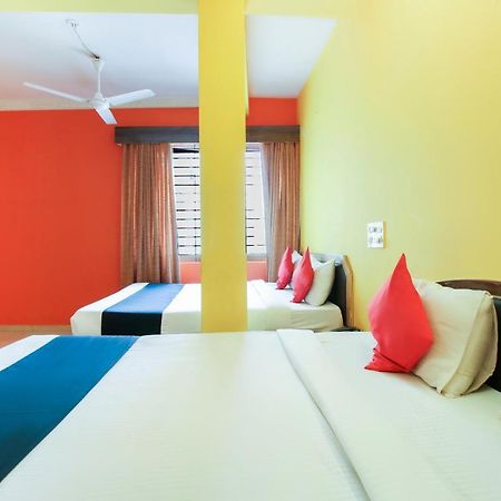 Capital O 71729 Lucky Inn Bengalúr Exteriér fotografie