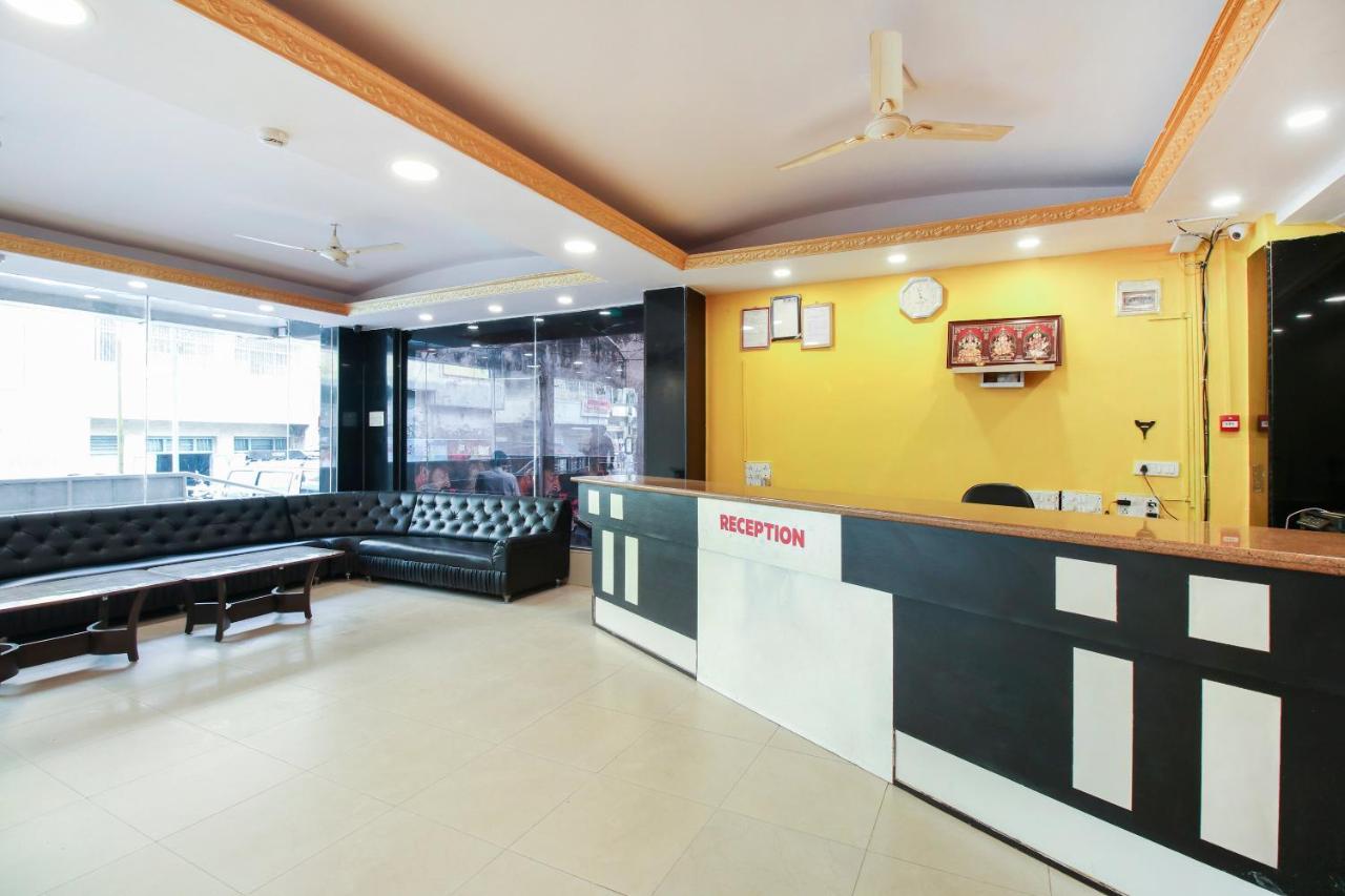 Capital O 71729 Lucky Inn Bengalúr Exteriér fotografie